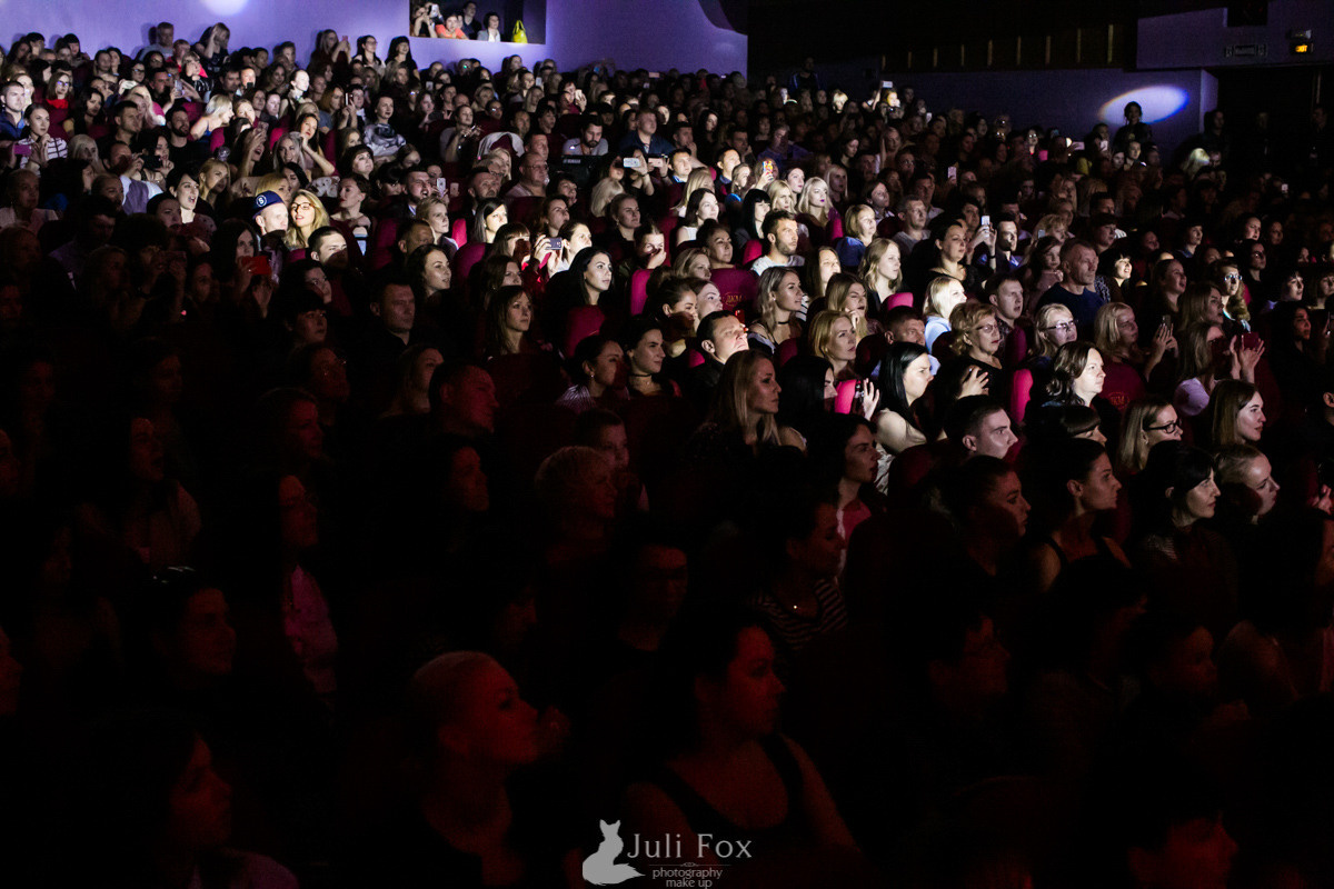 Репортажная фотосъемка во Владивостоке. Портретный, свадебный, репортажный фотограф во Владивостоке Юлиана Джули Фокс