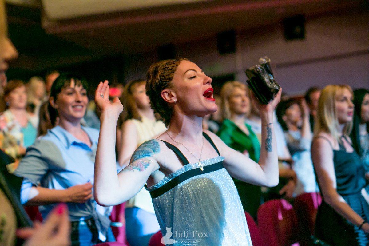 Репортажная фотосъемка во Владивостоке. Портретный, свадебный, репортажный фотограф во Владивостоке Юлиана Джули Фокс