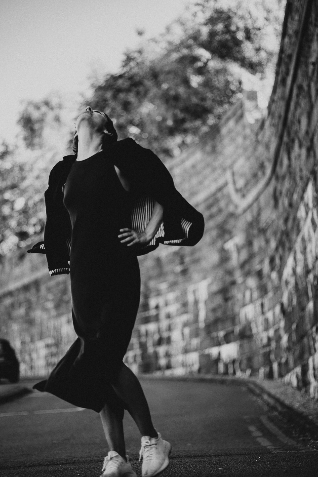 Sunny walk near Dathee Park in Aberdeen UK. Family and kids photographer in Aberdeen UK Lyubov Popova