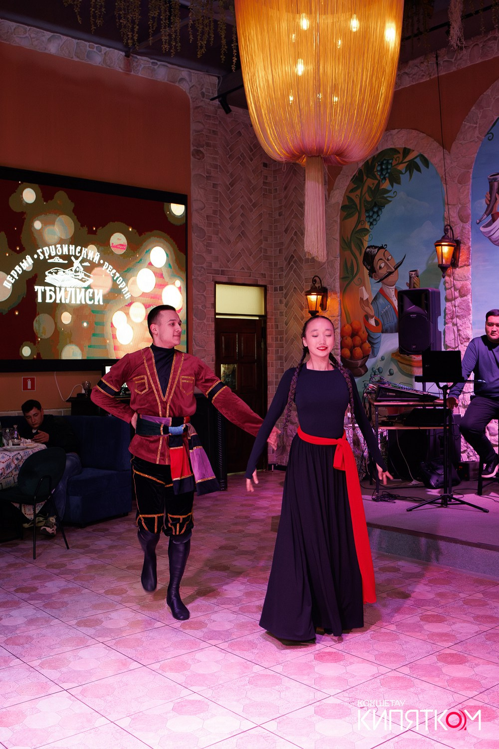 ТБИЛИСИ. КИПЯТКОМ КОКШЕТАУ