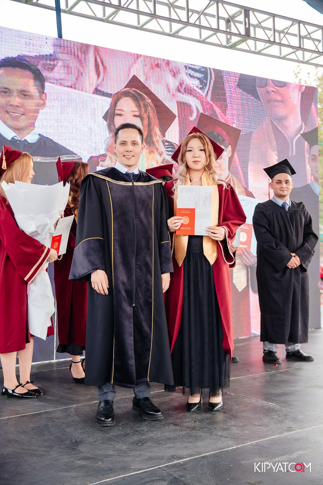 ВРУЧЕНИЕ ДИПЛОМОВ — НАРХОЗ КОЛЛЕДЖ. Part 3. КИПЯТКОМ АЛМАТЫ!