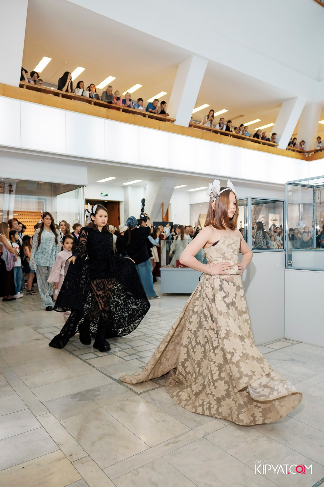 JUNIOR MODELS SHOW. ПЕРФОМАНС НОЧЬ В МУЗЕЕ. КИПЯТКОМ АЛМАТЫ! Фотосъемка мероприятий в Алматы