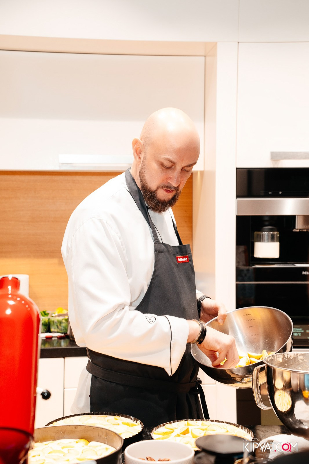 MIELE. КИПЯТКОМ АЛМАТЫ!