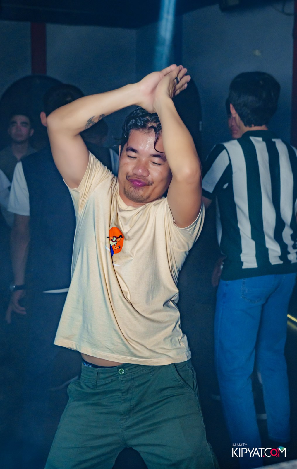 ARAGOSTA DISCO BAR. КИПЯТКОМ АЛМАТЫ!