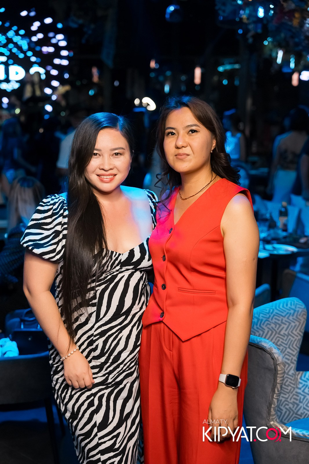 FRIENDS BAR & TERRACE. КИПЯТКОМ АЛМАТЫ!