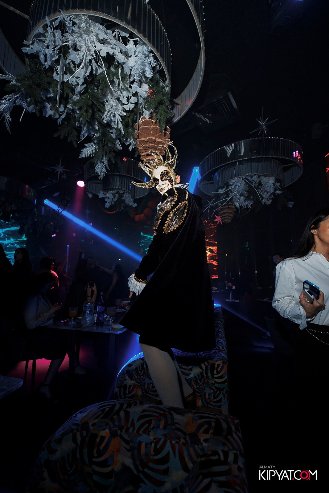 FRIENDS BAR & TERRACE. КИПЯТКОМ АЛМАТЫ! Фотосъемка мероприятий в Алматы