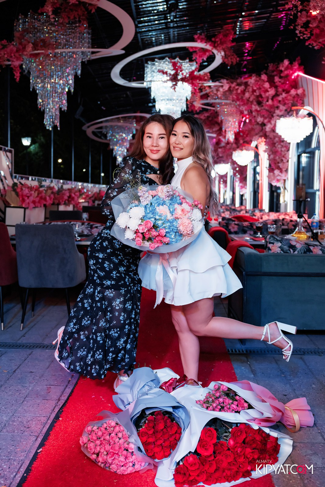 ЗАЯ, НА БИС. КИПЯТКОМ АЛМАТЫ!