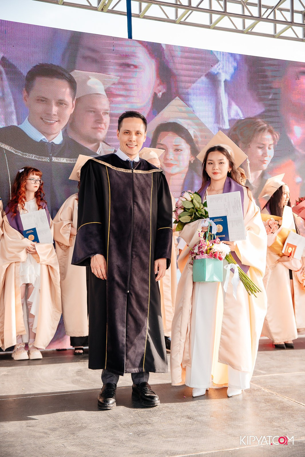 ВРУЧЕНИЕ ДИПЛОМОВ — НАРХОЗ КОЛЛЕДЖ. Part 3. КИПЯТКОМ АЛМАТЫ!