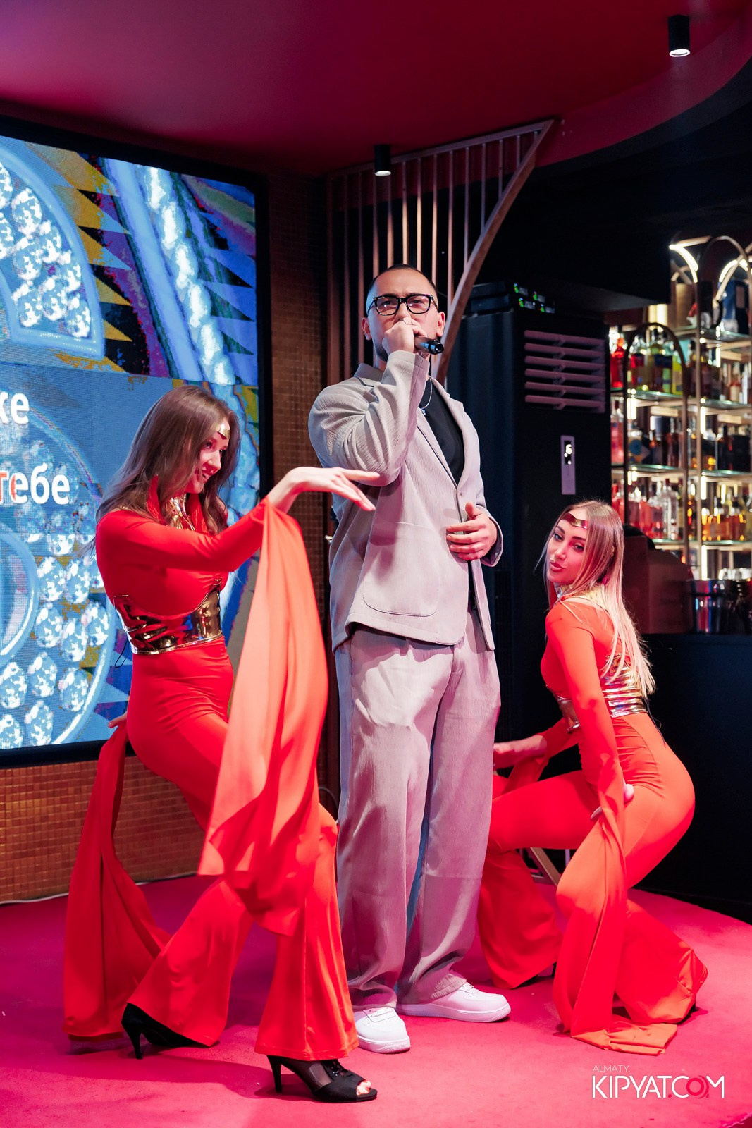 ЗАЯ, НА БИС. КИПЯТКОМ АЛМАТЫ!