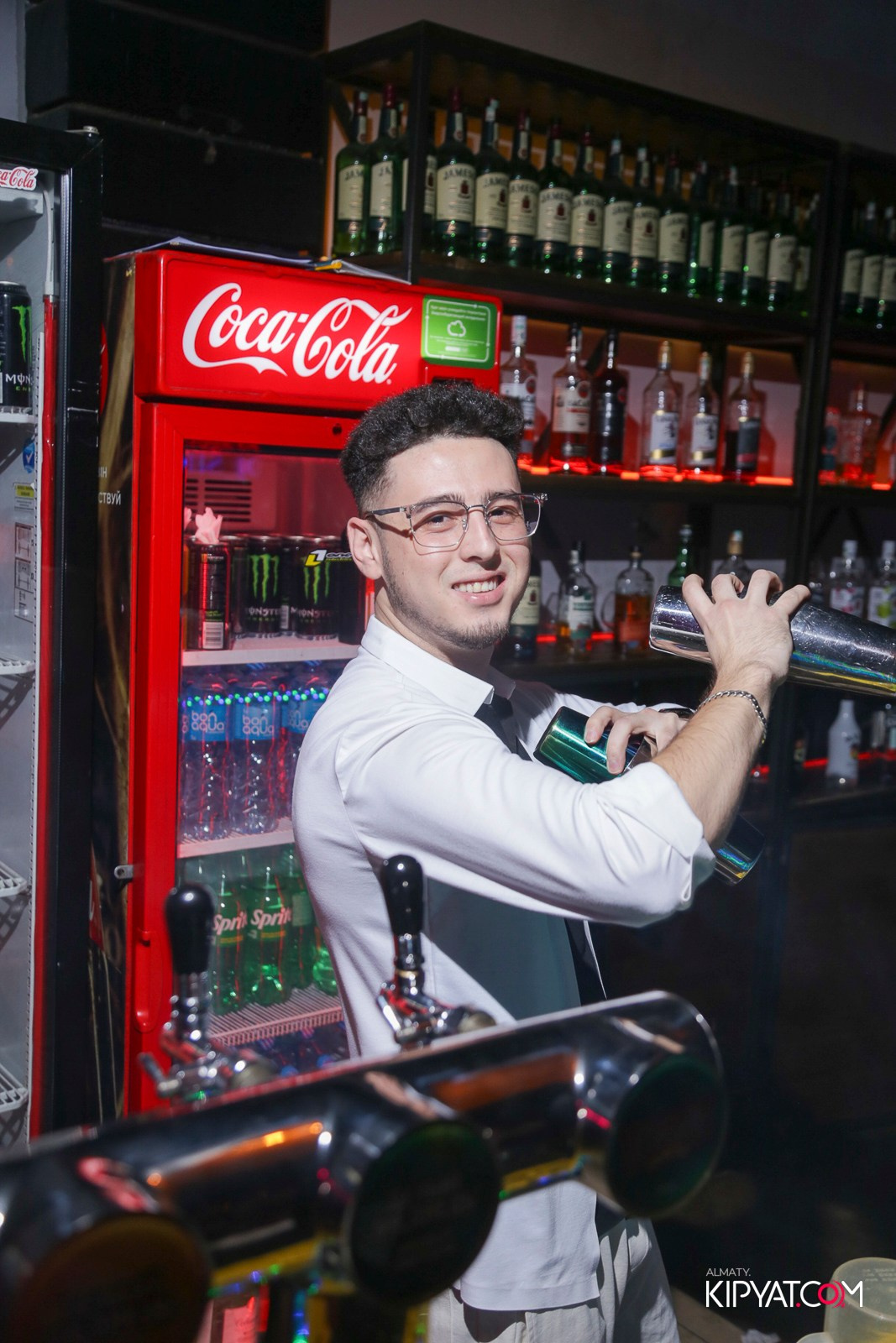 ARAGOSTA ДИСКО-БАР. КИПЯТКОМ АЛМАТЫ! Фотосъемка мероприятий в Алматы