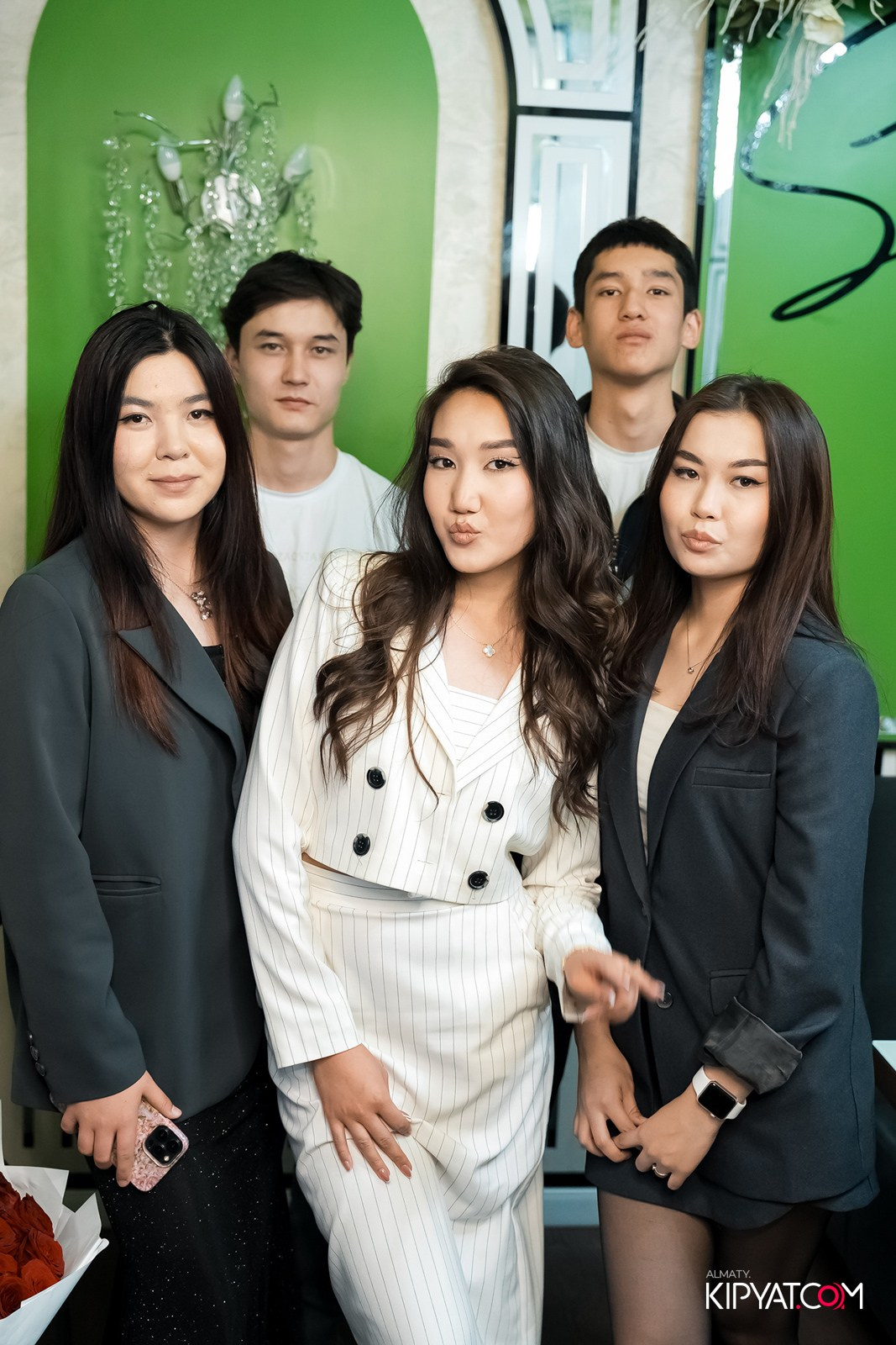 УХО И МЕДВЕДЬ НА ГАГАРИНА. КИПЯТКОМ АЛМАТЫ!