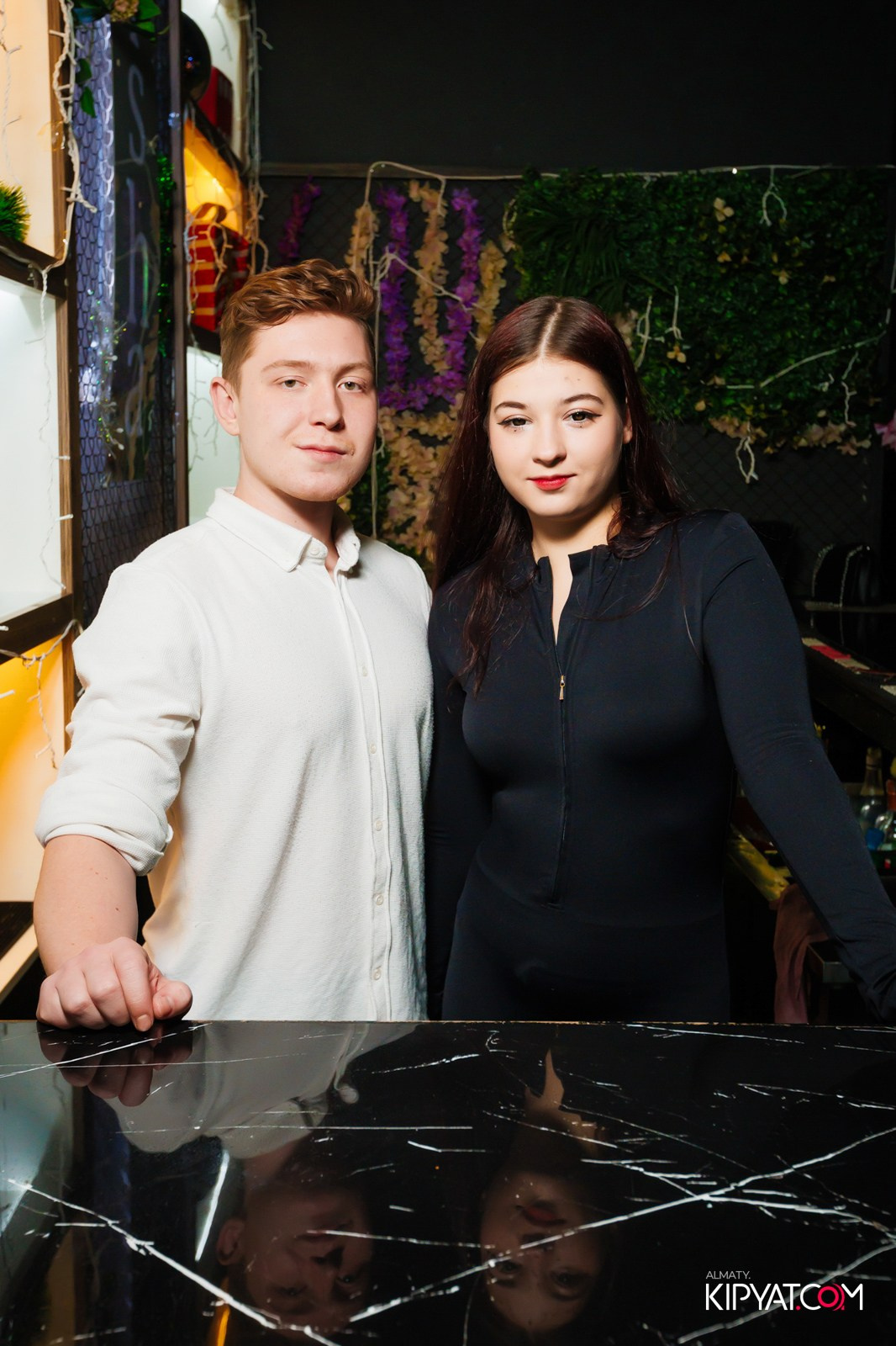 UYAT EMES BAR. КИПЯТКОМ АЛМАТЫ!