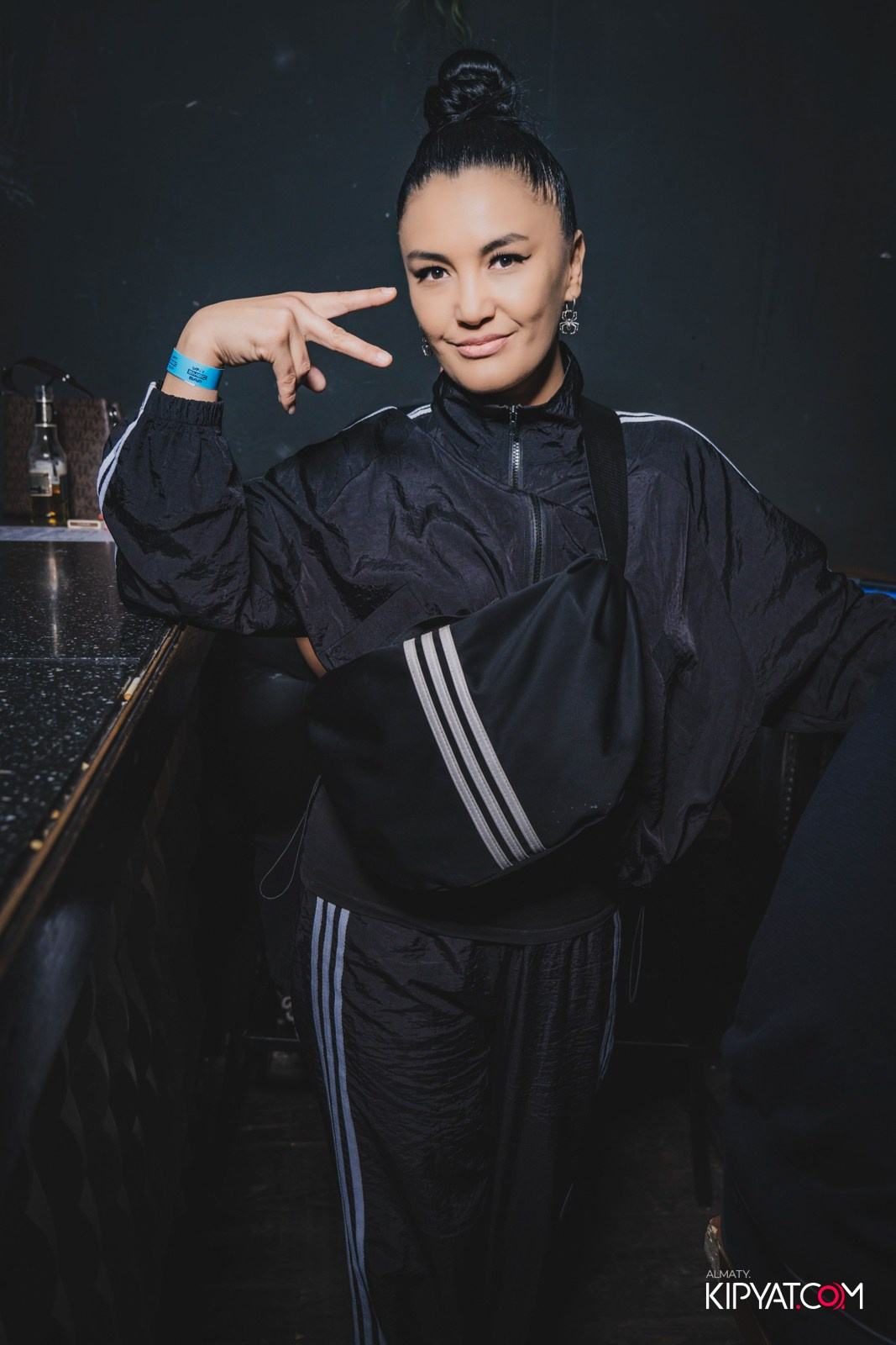 UYAT EMES BAR. КИПЯТКОМ АЛМАТЫ!