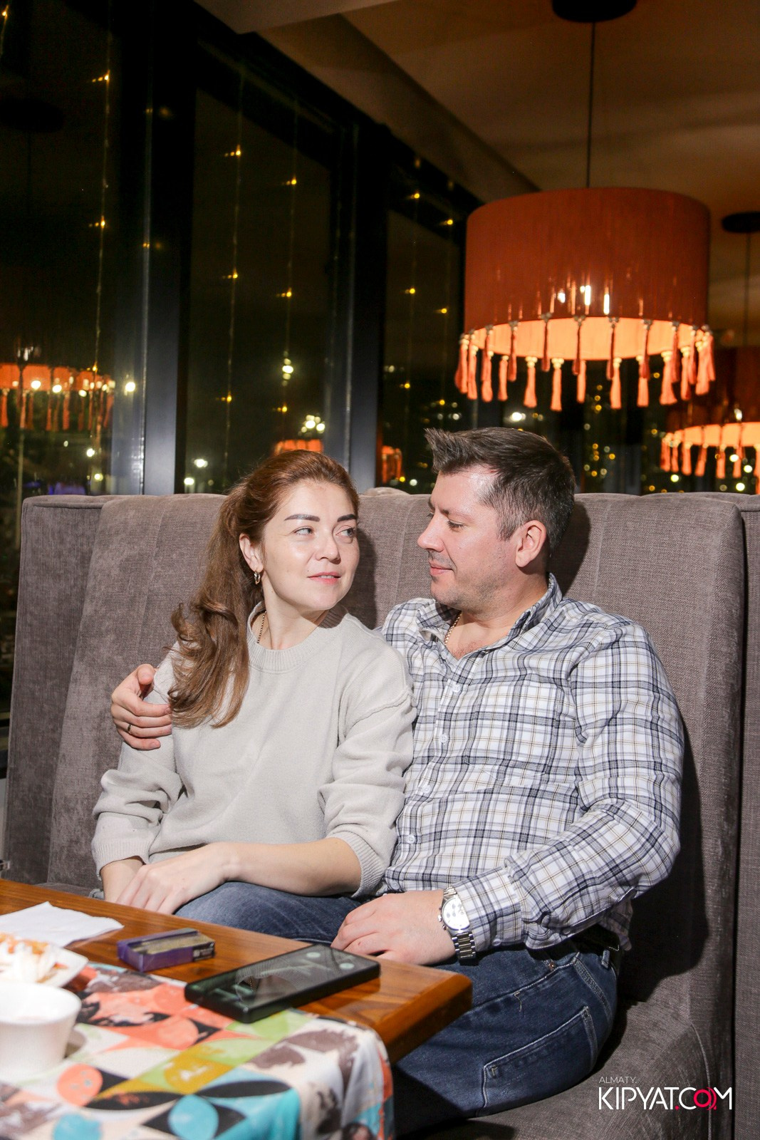 LIFE GRILL CAFE. КИПЯТКОМ АЛМАТЫ!