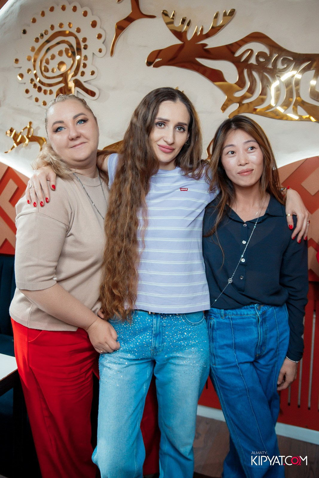 УХО И МЕДВЕДЬ НА ГАГАРИНА. КИПЯТКОМ АЛМАТЫ!