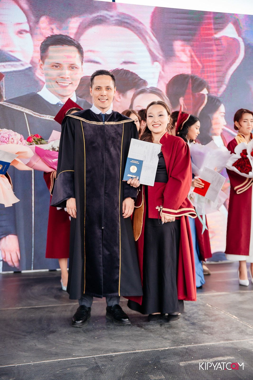 ВРУЧЕНИЕ ДИПЛОМОВ — НАРХОЗ КОЛЛЕДЖ. Part 4. КИПЯТКОМ АЛМАТЫ!