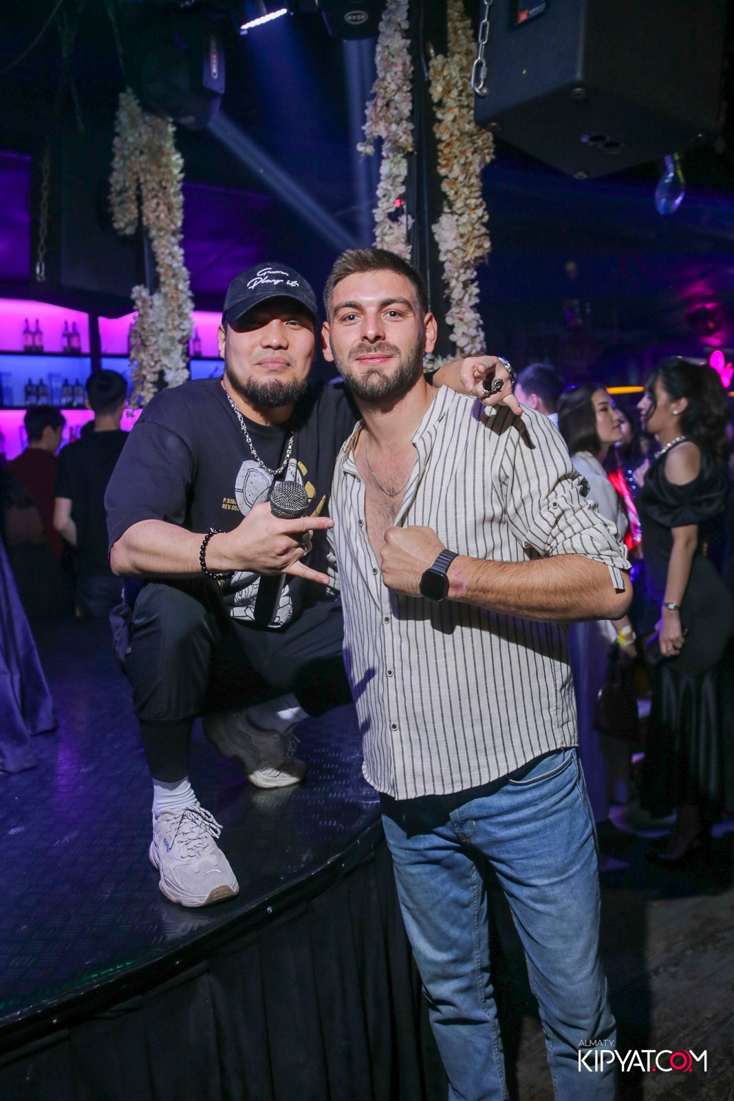 UYAT EMES BAR. КИПЯТКОМ АЛМАТЫ! Фотосъемка мероприятий в Алматы