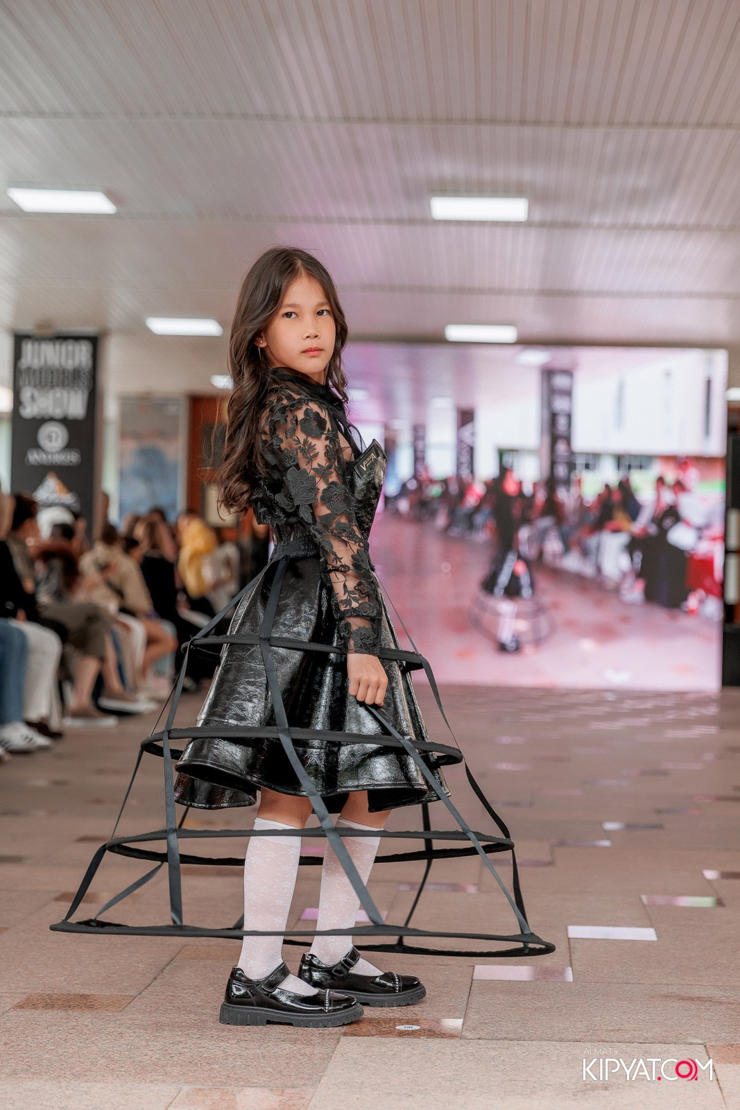 JUNIOR FASHION SHOW. КИПЯТКОМ АЛМАТЫ!