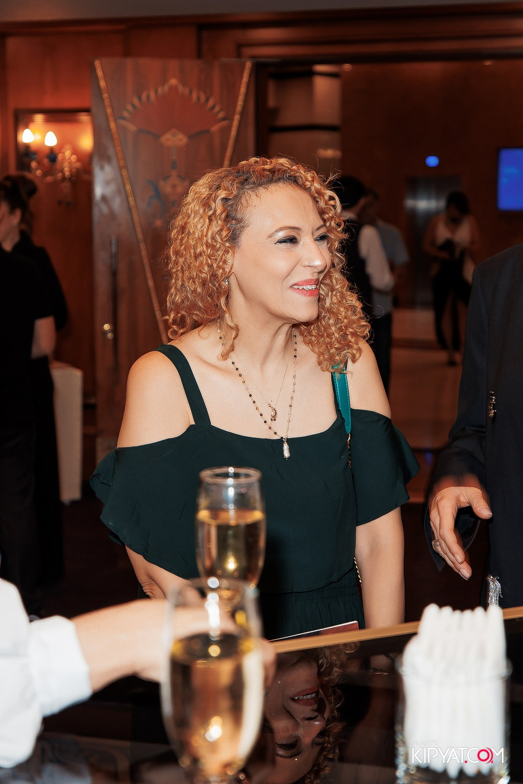 БЛАГОТВОРИТЕЛЬНЫЙ УЖИН В ЧЕСТЬ 30-ЛЕТИЯ ROTARY CLUB OF ALMATY. КИПЯТКОМ АЛМАТЫ!