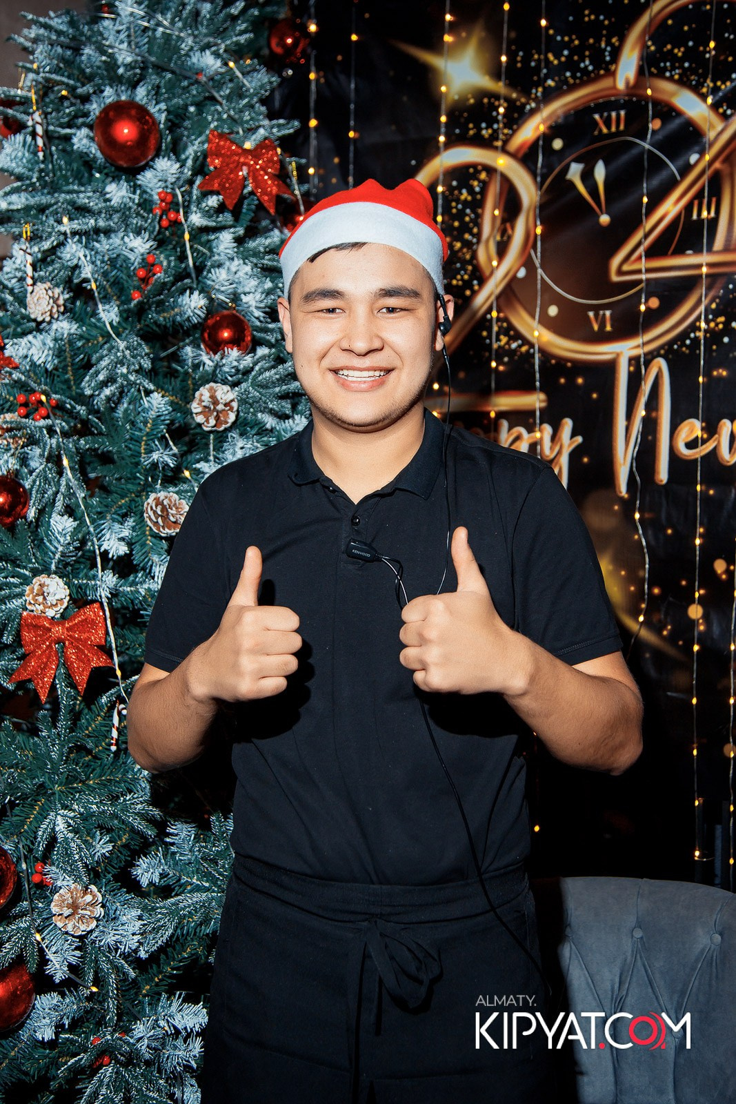 КАФЕ ЖАСМИН НА МОМЫШУЛЫ. КИПЯТКОМ АЛМАТЫ!