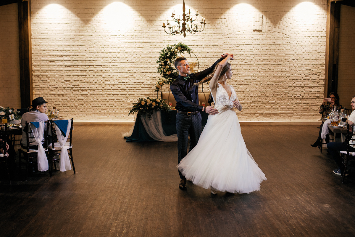 Альбом свадебных фотографий. Свадебный фотограф  в Санкт-Петербурге Волощук Евгений