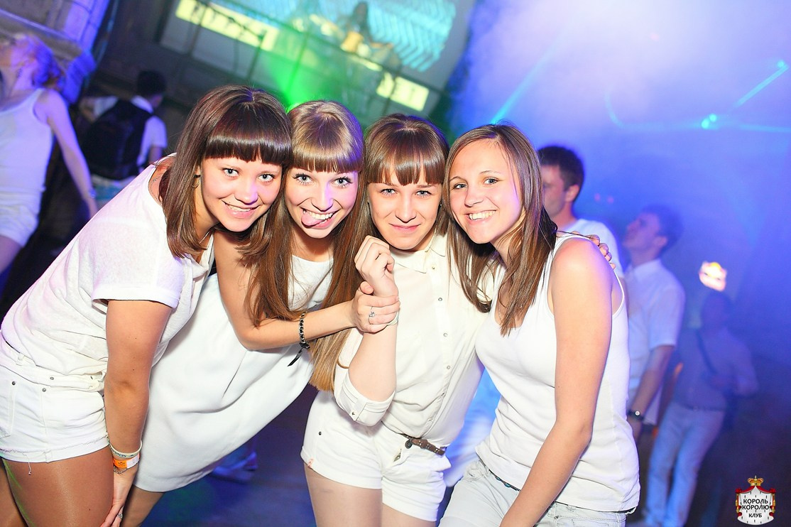 Портфолио фотографа на съемку выпускных. Свадебный и репортажный фотограф в Ярославле и Санкт-Петербурге Роман Микрюков