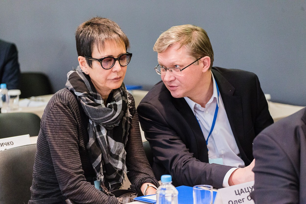 Форумы и совещания. Продакшен ПО-ТЗ | съёмка производств мероприятий интерьеров строительства