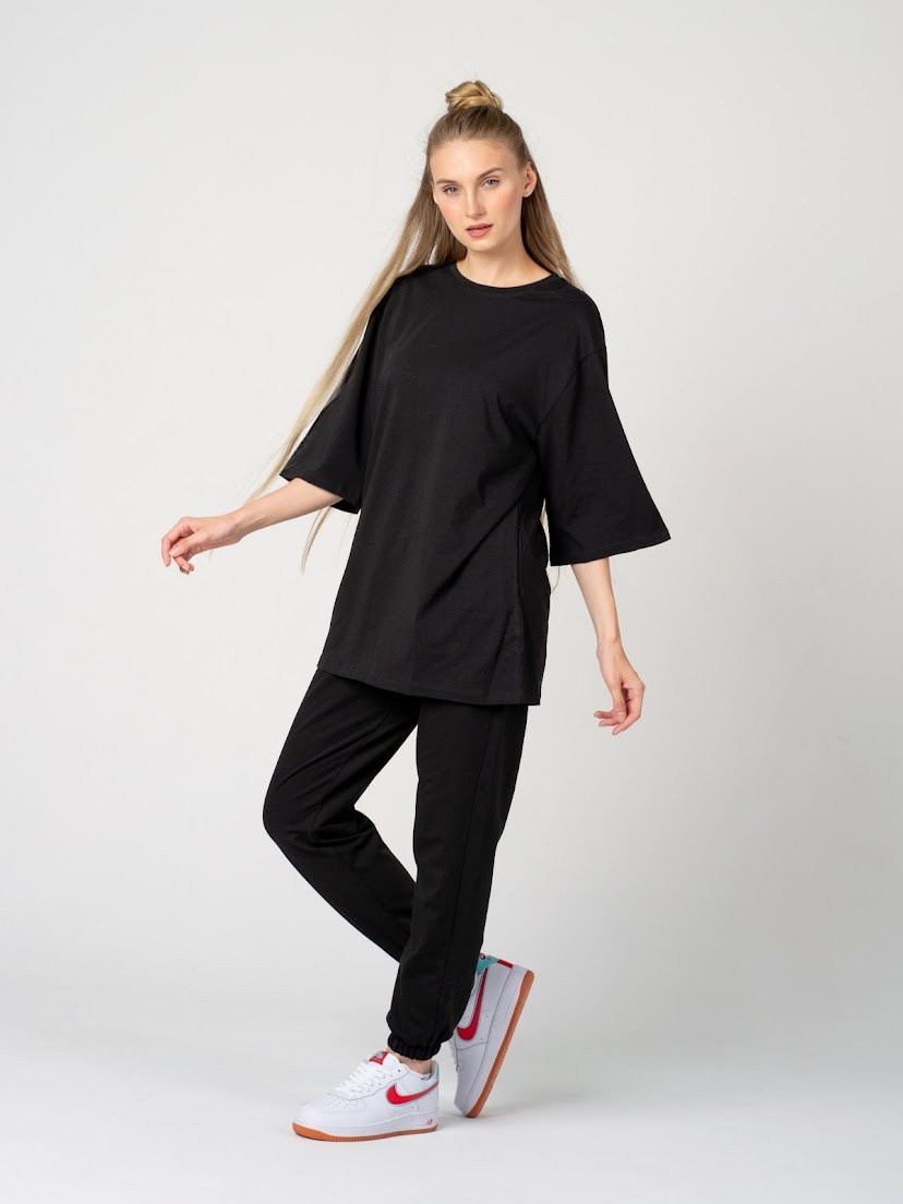 Екатерина, 42-44, 174 рост. KED Production — продакшн из СПб. Создаём фото, видео и контент, который помогает брендам и селлерам продавать больше