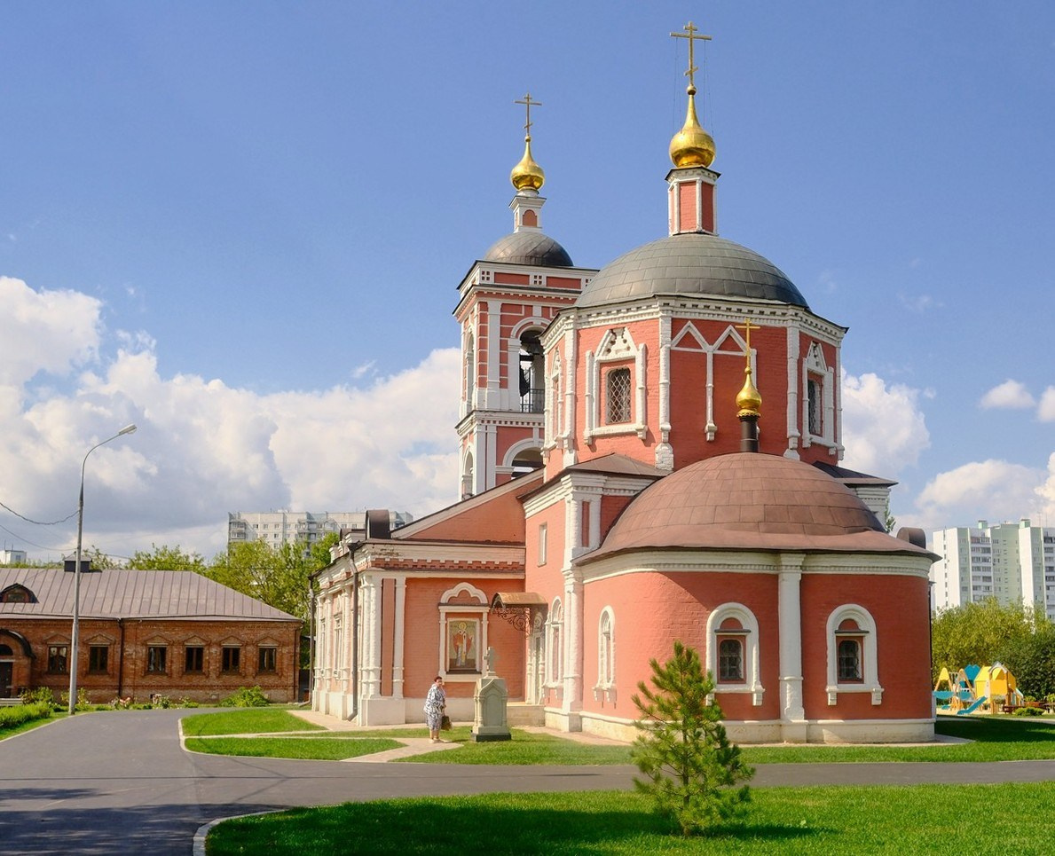 Улица, люди, жизнь…