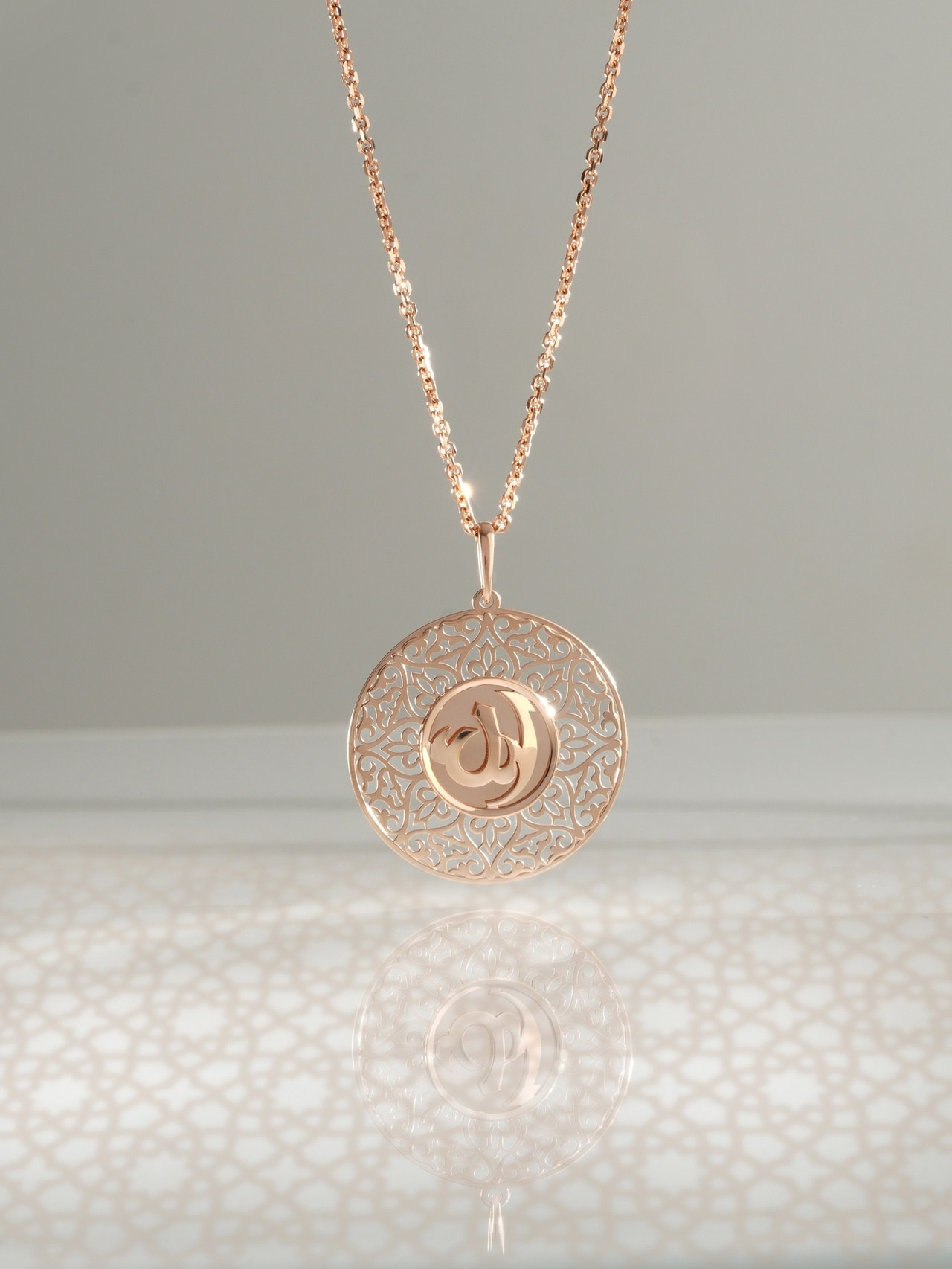 Фотограф ювелирных изделий в Кирове. Предметный фотограф Киров. Съемка для маркетплейсов