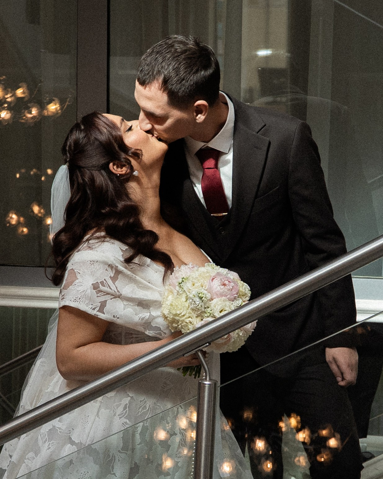 История в ЗАГСе Петергофа. Professional photoartist in St. Petersburg (wedding, reportage, portrait, model book, love story) Alexander Shvedov