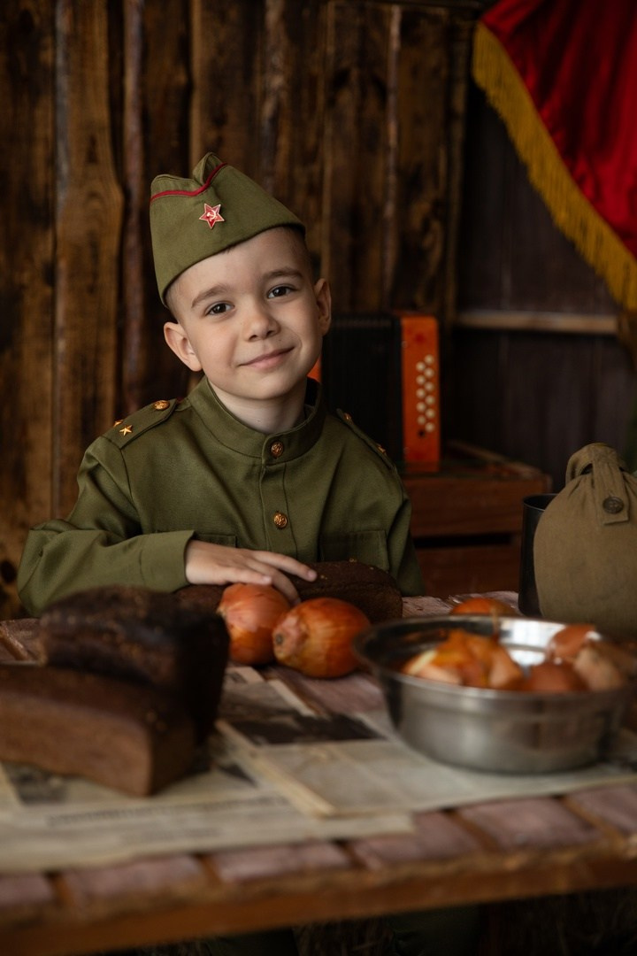 День победы «Аты-Баты». Фотограф в Омске