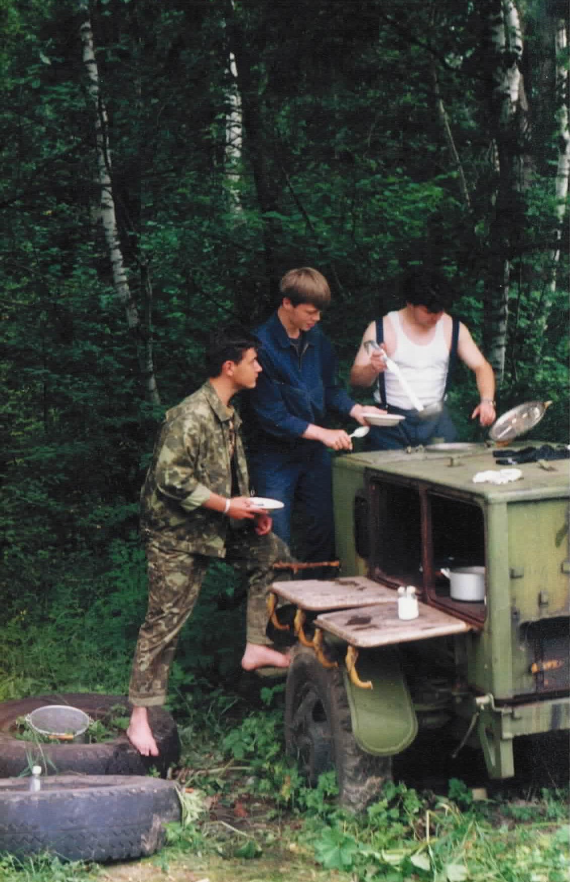 Аэроклуб ОКБ Сухого. Фотоальбом показывающий увлекательный мир авиации и мир медведей Андрея Иванова