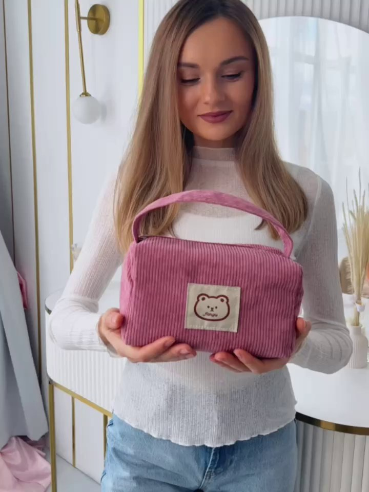 Видео в интерьере/с моделями. KED Production — продакшн из СПб. Создаём фото, видео и контент, который помогает брендам и селлерам продавать больше