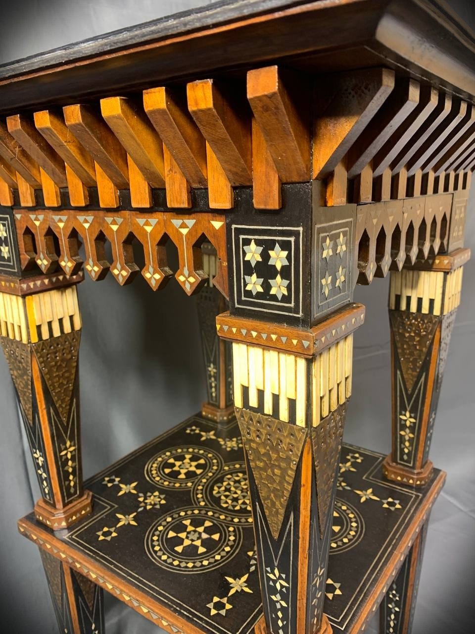 Стол кофейный Карло Бугатти. Halaywood.com