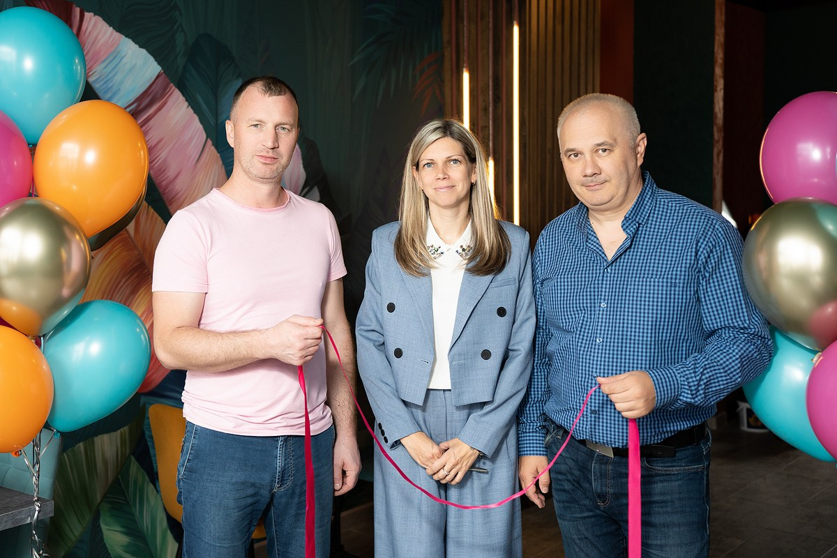 Ешь пока горячЁ! Открытие ресторана. Фотограф Мария Ковкова