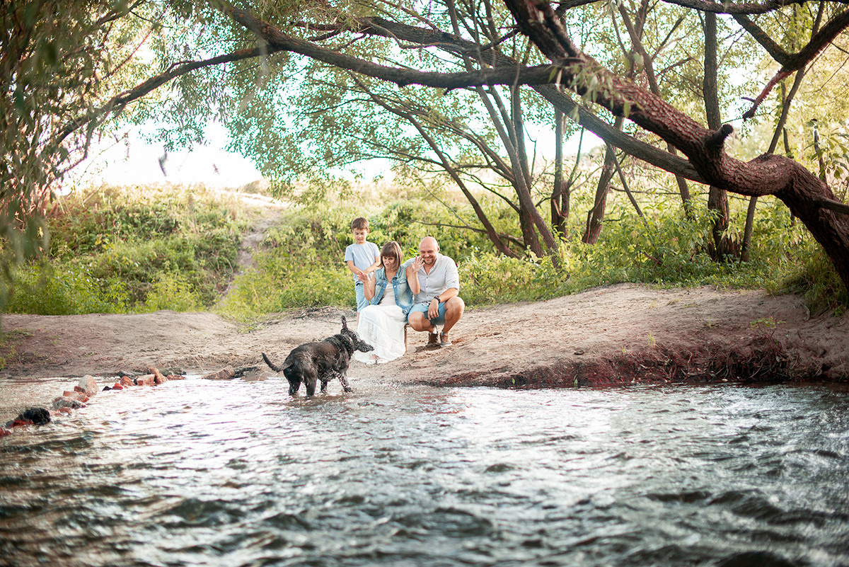 Семейная съёмка с собакой. Семейный фотограф в Домодедово и Москве Елена Пичугина