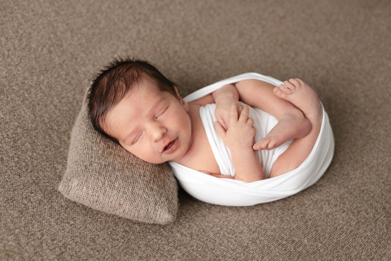 Съемка новорожденных Старый Оскол. Семейный фотограф и новорожденных в Старом Осколе Анна Старкова,