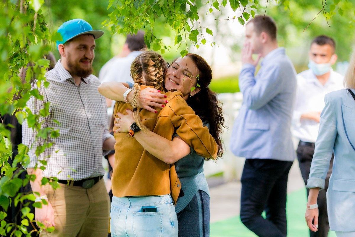 Фотосъемка корпоратива Major на берегу строгинской поймы. Репортажный фотограф Борис Геер