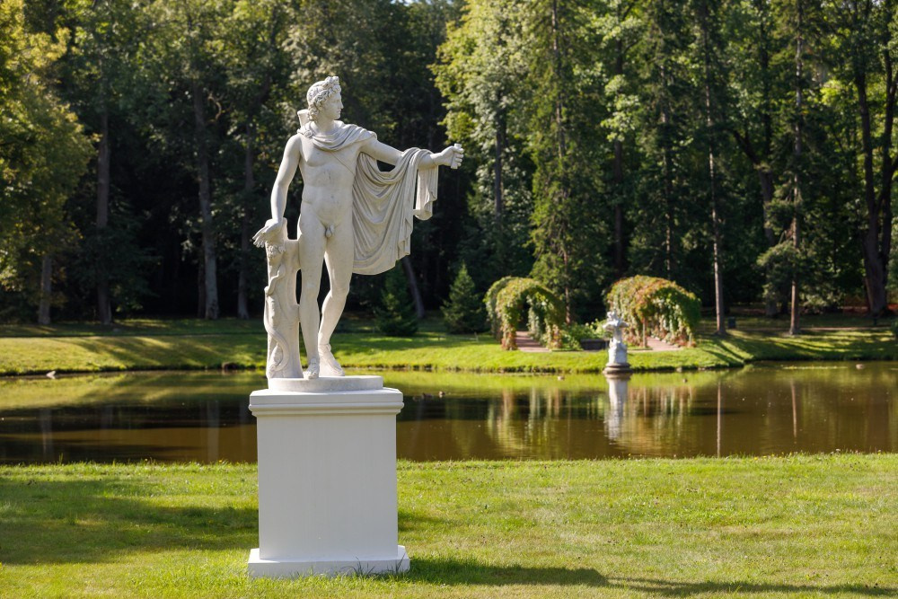 Локации в Петергофе