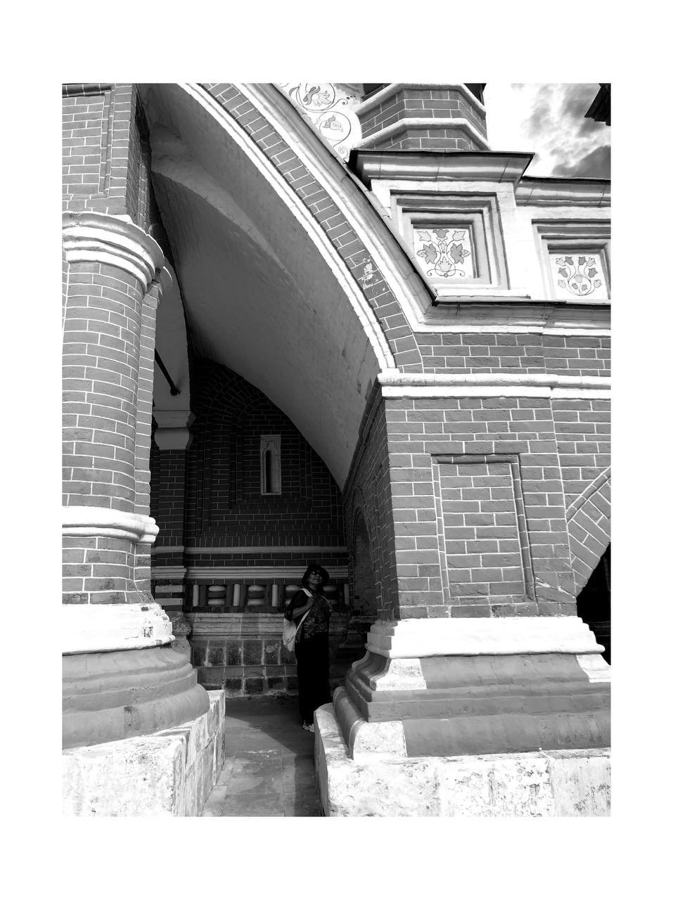 24.08.2024 // Фотопрогулка с Гагиком Егиазаряном. Фотовыставки serebro.gallery, в которых автором можешь стать ты! | Москва