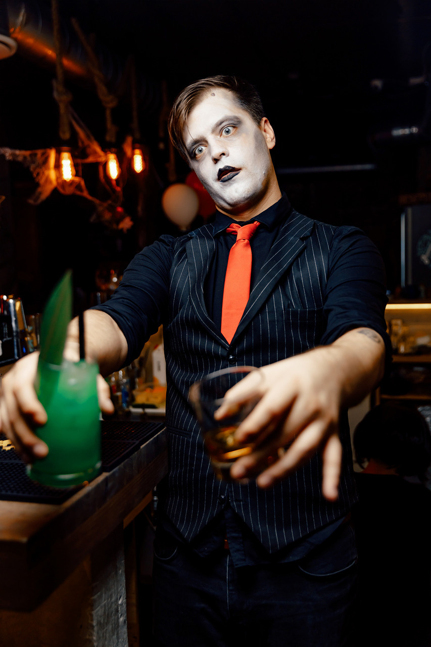 Хеллоуин в Мяте. Мята Спортивная — Кальянная, караоке, бар в Минске