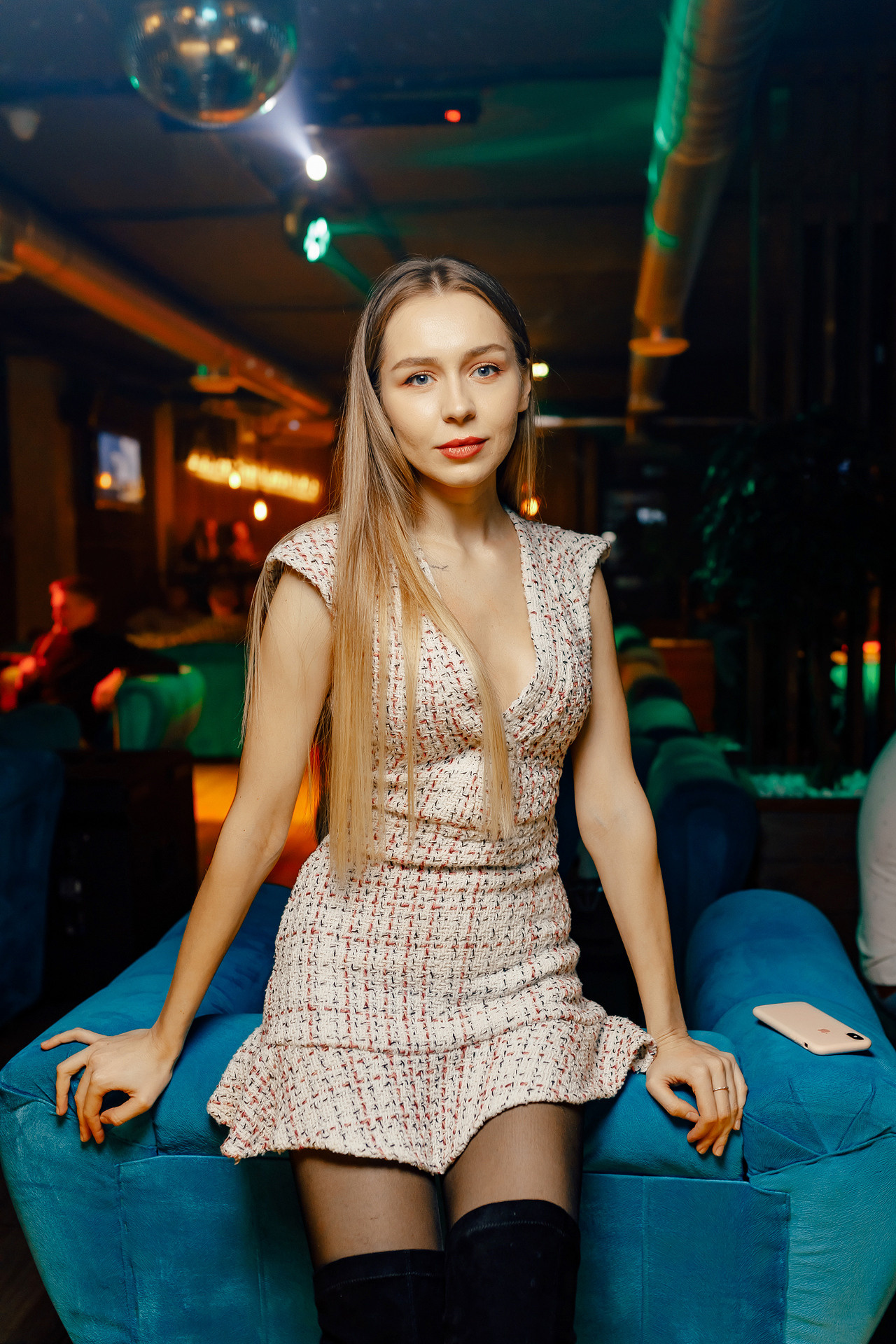 Вечеринка в Мяте. Мята Спортивная — Кальянная, караоке, бар в Минске