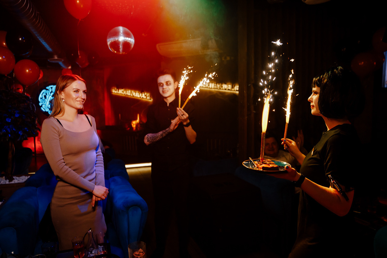 Вечеринка на Хеллоуин. Мята Спортивная — Кальянная, караоке, бар в Минске