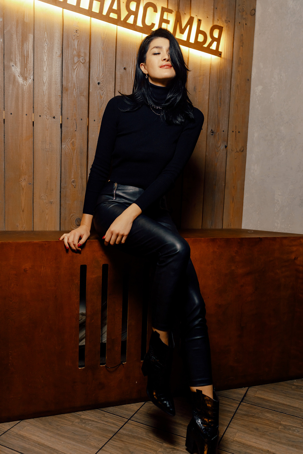 Вечеринка в Мяте. Мята Спортивная — Кальянная, караоке, бар в Минске