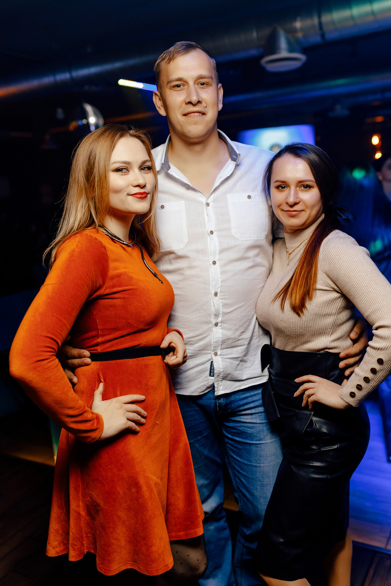 Вечеринка в Мяте. Мята Спортивная — Кальянная, караоке, бар в Минске