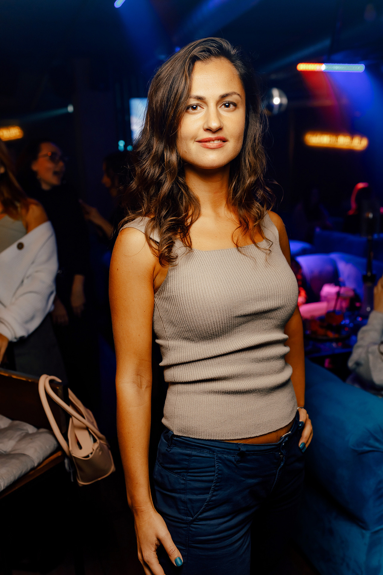 Вечеринка в Мяте. Мята Спортивная — Кальянная, караоке, бар в Минске