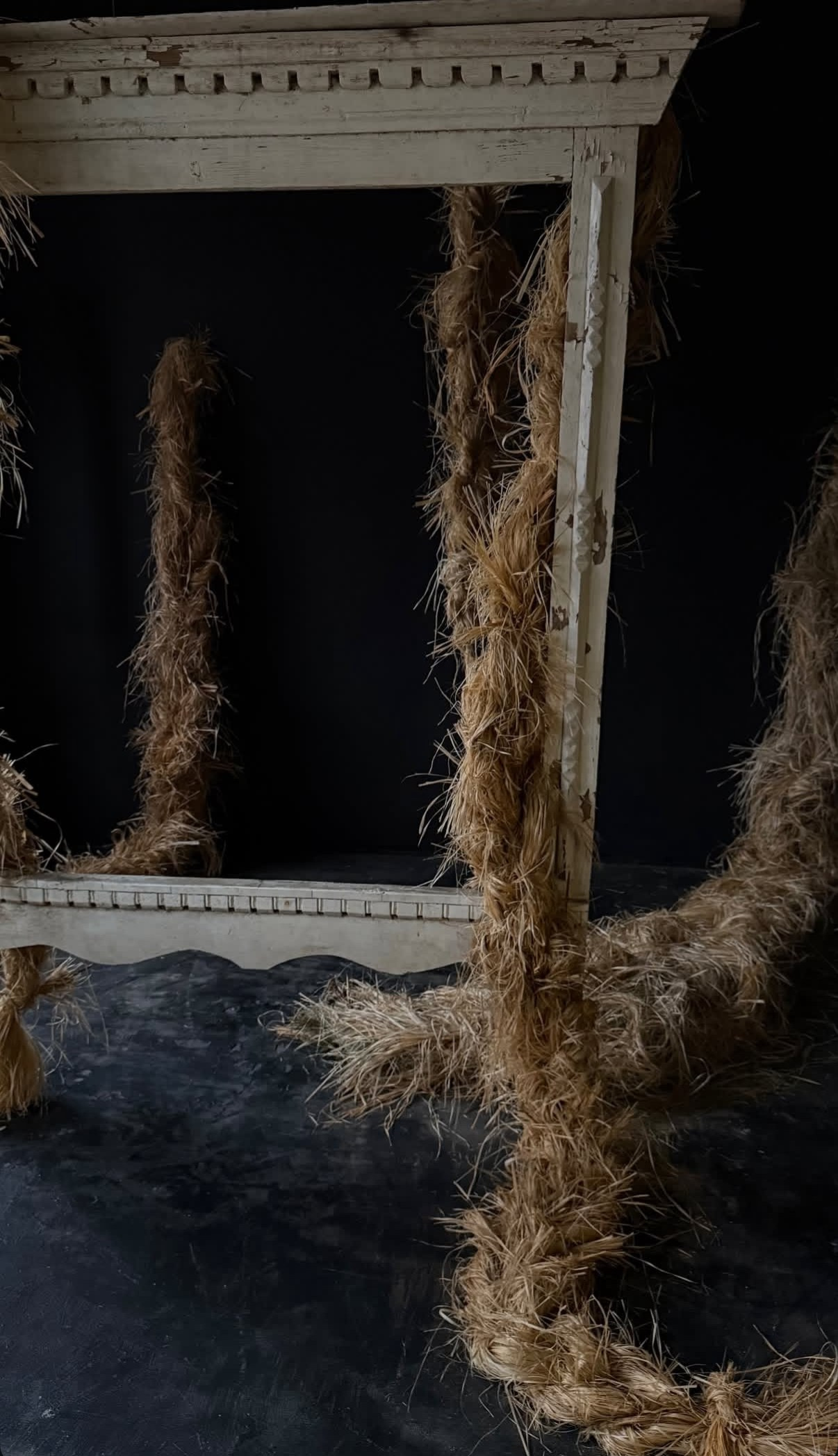 Фотостудия МОХ зал Тьма. Фотограф Настя Лев