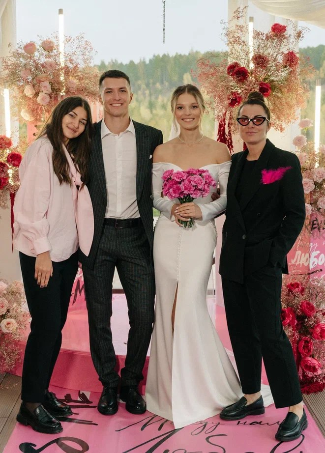 Любовь работает без VPN. Свадебный организатор Viktoria.Wedding