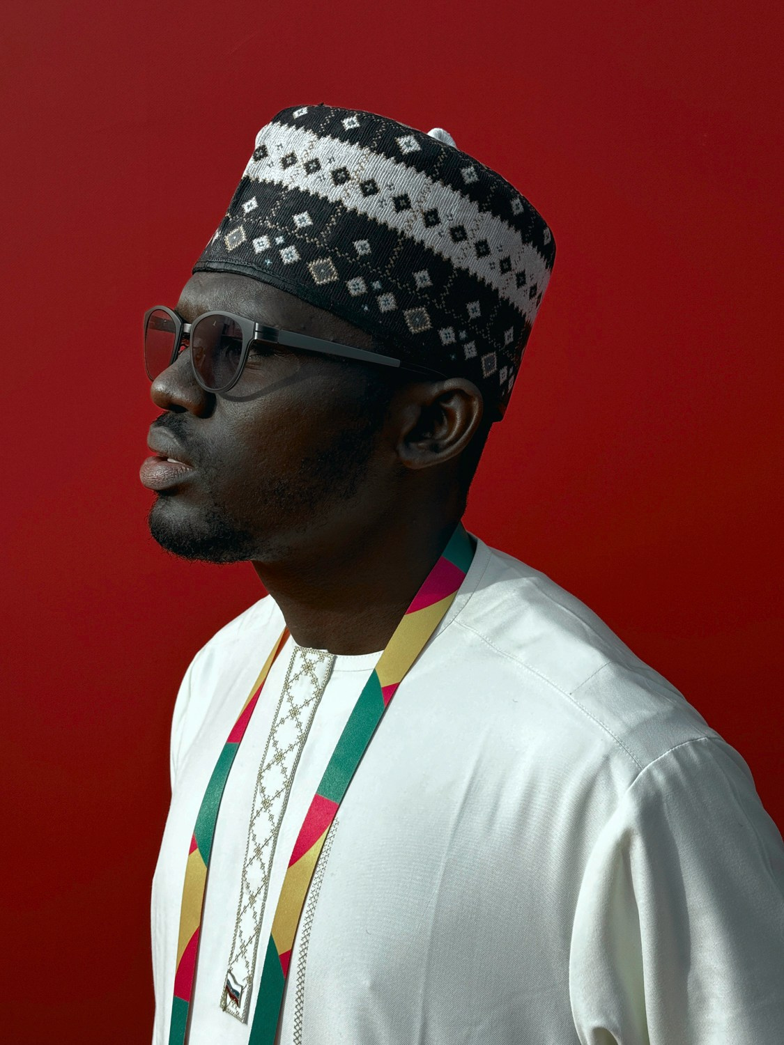 Современная концептуальная фотография о теле, уязвимости и идентичности. Визуальная практика на стиле честности, пост-иронии и искусства.Рекламная фотография, Концептуальная фотография, Современный художник, Психология, Коммерческий фотограф, Репортажный фотограф, Стрит фотография, Арт, Сюрреализм, Мобильная фотография, Снято на айфон, Дима Бурза